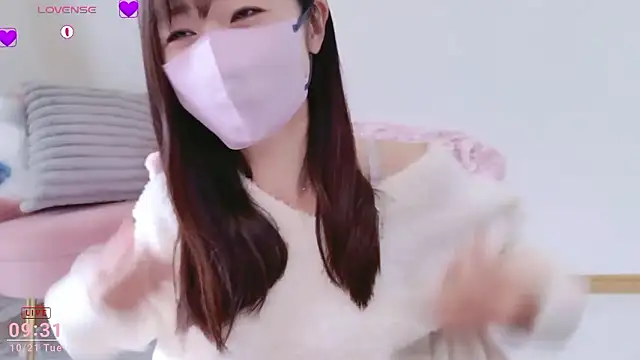 Snapshot of meg_0901 chatting on October 21, 12:33 am meg 0901 online show from October 21, 12:33 am