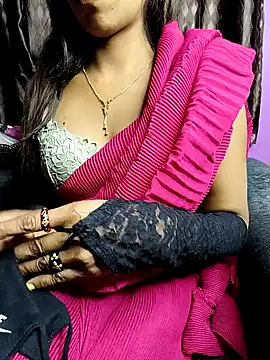 Snapshot of sexy-mohini chatting on January 25, 2:03 pm sexy-mohini online show from January 25, 2:03 pm