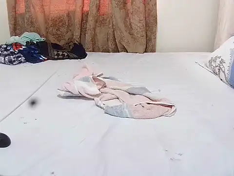 slender sweet online show from November 23, 9:09 am