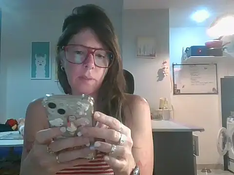Snapshot of Calentandote chatting on October 14, 8:37 am Calentandote online show from October 14, 8:37 am
