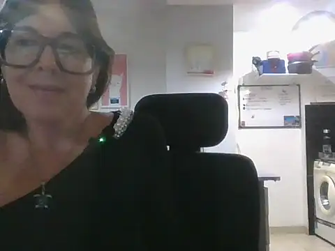 Snapshot of Calentandote chatting on May 8, 10:53 am Calentandote online show from May 8, 10:53 am