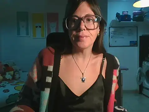 Snapshot of Calentandote chatting on May 13, 8:55 am Calentandote online show from May 13, 8:55 am