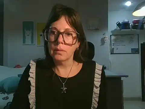 Snapshot of Calentandote chatting on May 18, 8:31 am Calentandote online show from May 18, 8:31 am