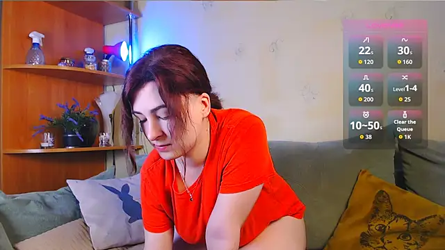 Caroline1995 online show from December 2, 7:03 am