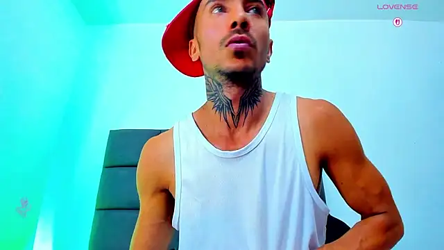 steven hott8 online show from April 16, 7:25 pm