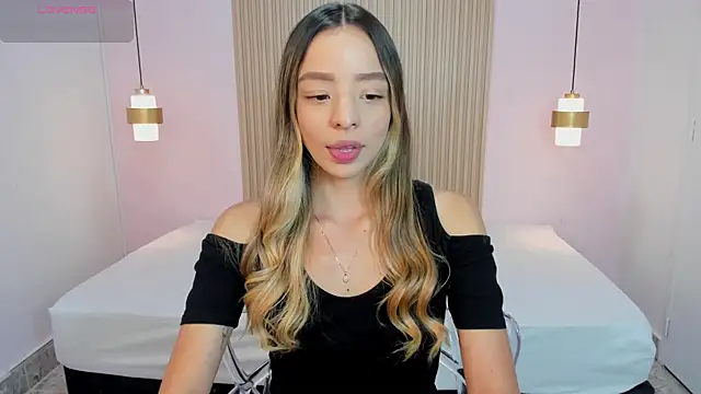 AliceRoss0 online show from April 17, 8:23 pm