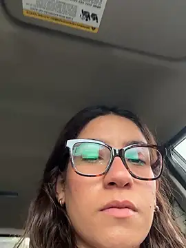 ValeriEvan online show from March 7, 9:01 pm