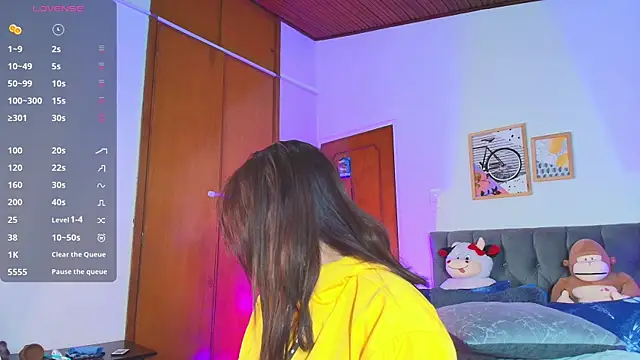 Cassie fletcher  online show from November 20, 5:40 am