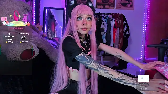 Alicedangerrr online show from May 15, 5:47 am