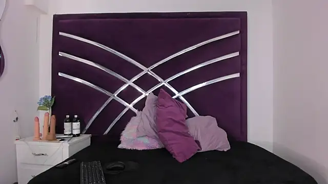 Snapshot of MaiteHT chatting on November 9, 9:02 pm MaiteHT online show from November 9, 9:02 pm