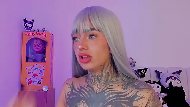 Snapshot of shadowcatt_ chatting on October 26, 8:37 pm shadowcatt  online show from October 26, 8:37 pm