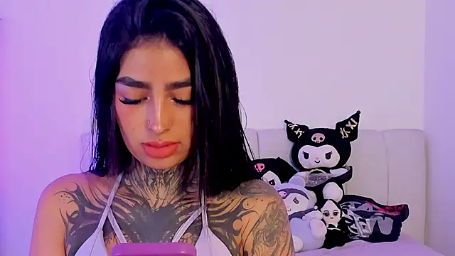 shadowcatt  online show from April 10, 5:28 pm