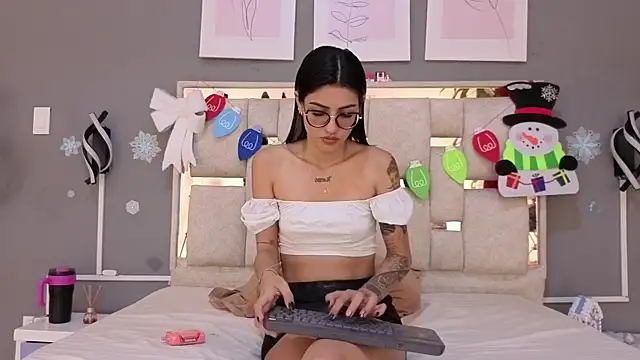 Saraa lov online show from December 5, 3:04 am