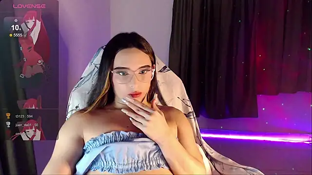 alexaryderr online show from December 13, 6:10 am