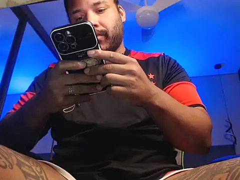 Ale Mineiro online show from May 23, 11:42 pm