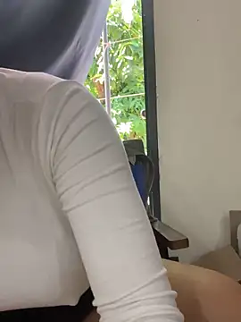 Snapshot of Shirato_hana chatting on March 14, 1:37 am Shirato hana online show from March 14, 1:37 am