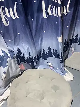 Snapshot of Shirato_hana chatting on October 14, 2:29 pm Shirato hana online show from October 14, 2:29 pm