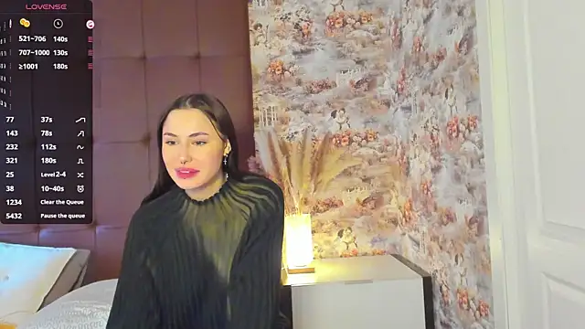 Mary Walker online show from December 14, 7:18 am