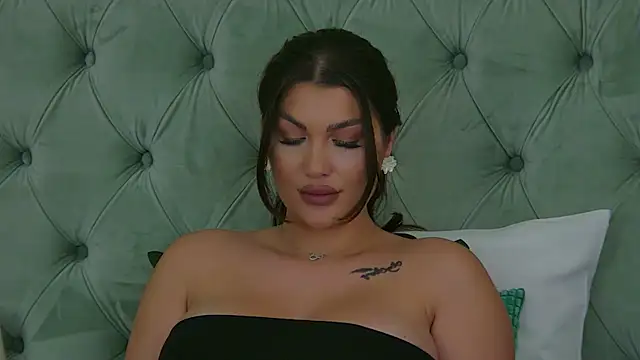 Snapshot of itsjessiebabe chatting on January 3, 4:06 pm itsjessiebabe online show from January 3, 4:06 pm