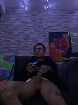 Snapshot of Cuervo_maniaco chatting on March 12, 6:07 am Cuervo maniaco online show from March 12, 6:07 am