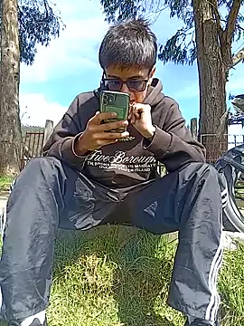 Snapshot of Cuervo_maniaco chatting on February 4, 3:07 pm Cuervo maniaco online show from February 4, 3:07 pm