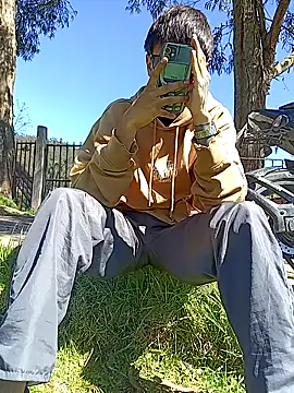 Snapshot of Cuervo_maniaco chatting on February 27, 2:50 pm Cuervo maniaco online show from February 27, 2:50 pm