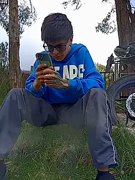 Snapshot of Cuervo_maniaco chatting on March 15, 3:51 pm Cuervo maniaco online show from March 15, 3:51 pm