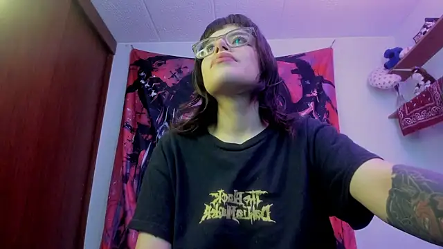 Lucyfx666 online show from June 30, 8:04 am