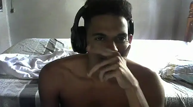 RenziTatte online show from December 12, 1:39 pm