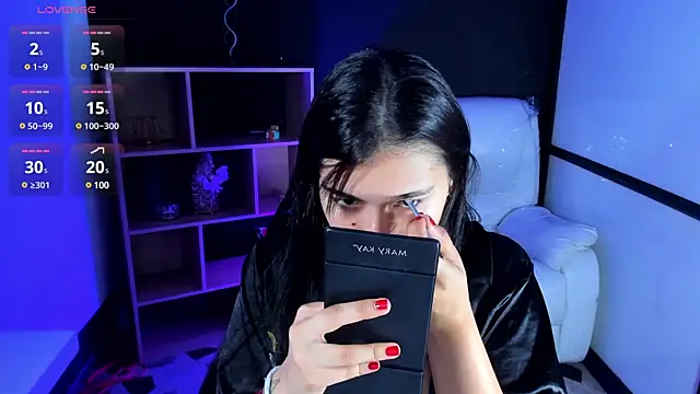 Snapshot of TifanyWhite_ chatting on January 11, 8:32 pm TifanyWhite online show from January 11, 8:32 pm