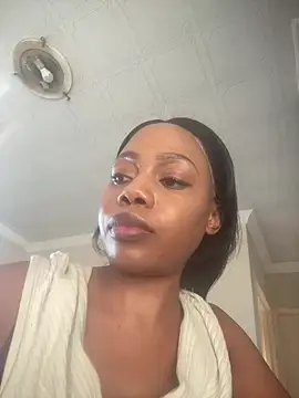 NAUGHTYSHALOTXX online show from July 16, 2:56 pm