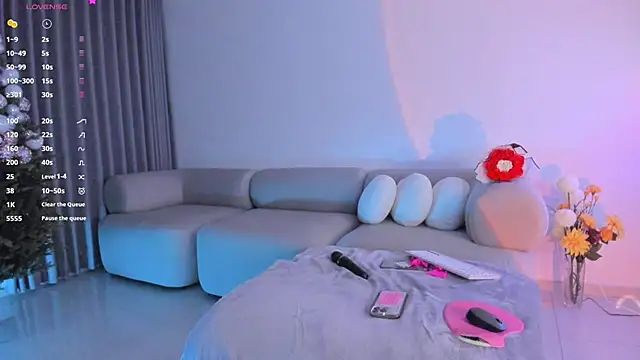 ashlyestone online show from February 15, 12:07 am