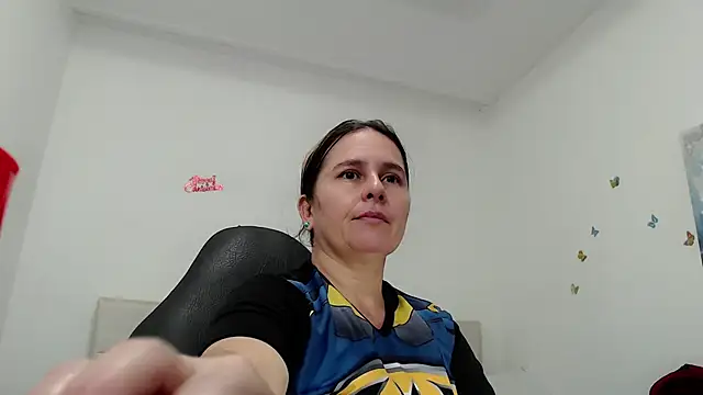 victoria jones online show from April 4, 2:03 pm