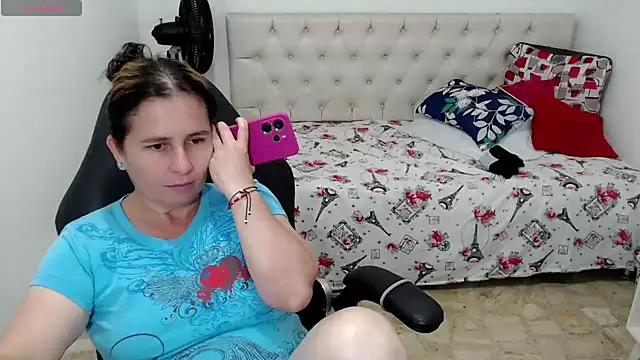 victoria jones online show from April 8, 2:06 pm