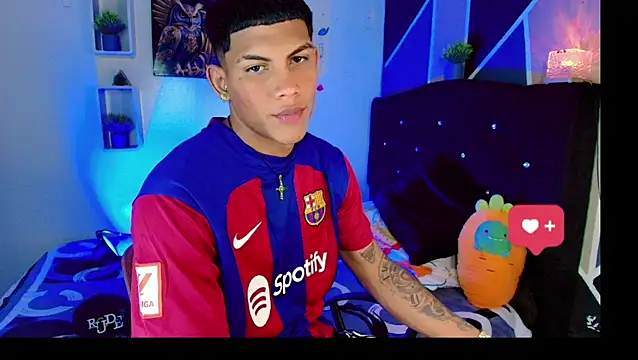 Damian latinxxx online show from March 22, 9:24 am