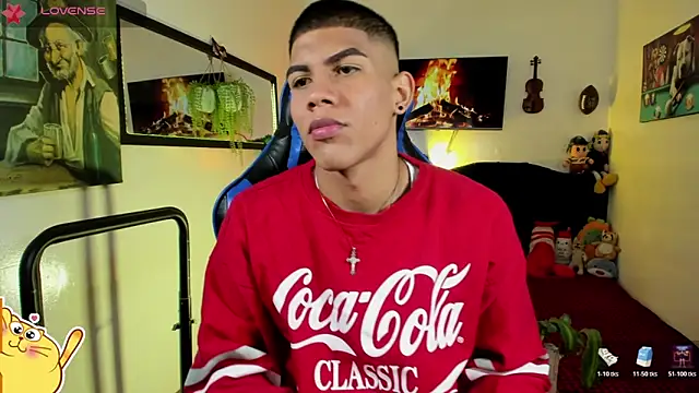 Snapshot of Damian_latinxxx chatting on April 26, 3:15 am Damian latinxxx online show from April 26, 3:15 am