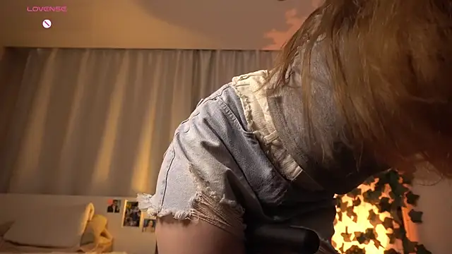 brendacom online show from April 13, 4:12 pm