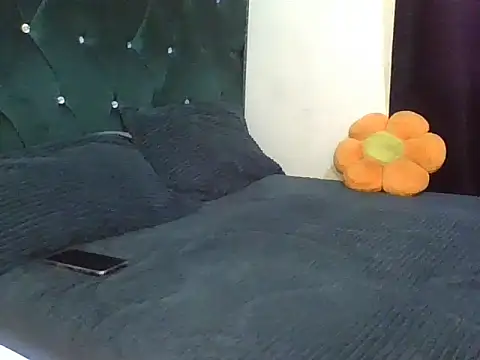 wildnastia online show from March 5, 5:36 am