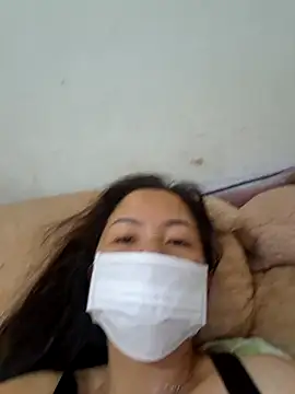 Baby-sexytits18 online show from March 9, 1:14 am