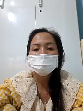 Baby-sexytits18 online show from March 12, 2:34 pm