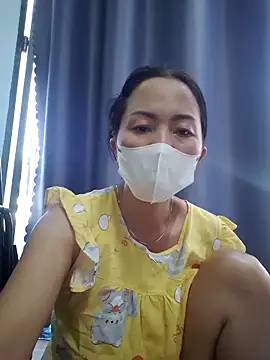 Baby-sexytits18 online show from November 15, 1:47 am