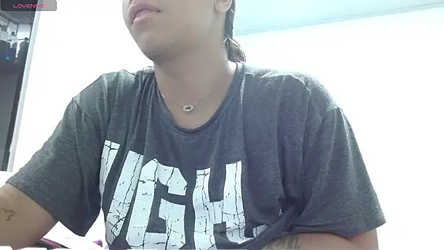 Kamilasalazar online show from September 15, 7:58 pm