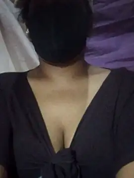 Tharukasenevirathne online show from June 20, 5:38 pm