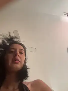 Snapshot of Catmila94 chatting on July 28, 3:21 pm Catmila94 online show from July 28, 3:21 pm