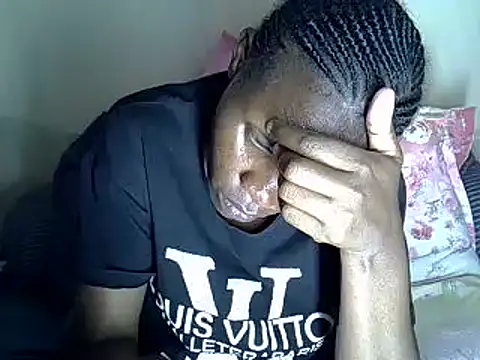 Snapshot of Sweet_serah chatting on March 15, 6:10 pm Sweet serah online show from March 15, 6:10 pm