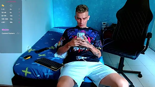 bray hotboy777 online show from January 24, 7:39 pm