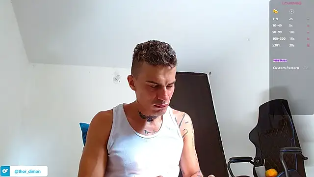 Snapshot of bray_hotboy777 chatting on May 1, 1:59 pm bray hotboy777 online show from May 1, 1:59 pm