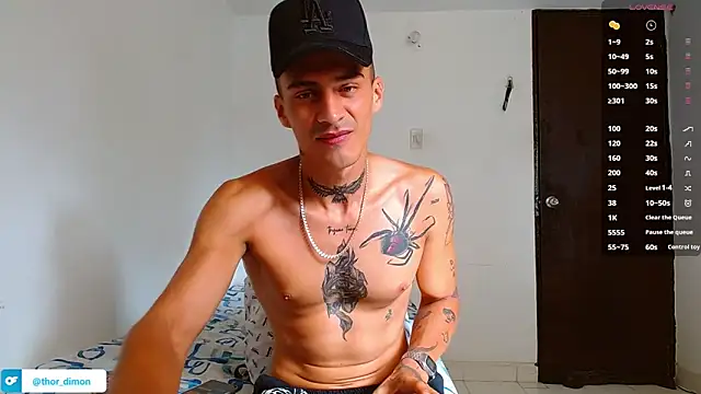 Snapshot of bray_hotboy777 chatting on May 15, 2:35 pm bray hotboy777 online show from May 15, 2:35 pm
