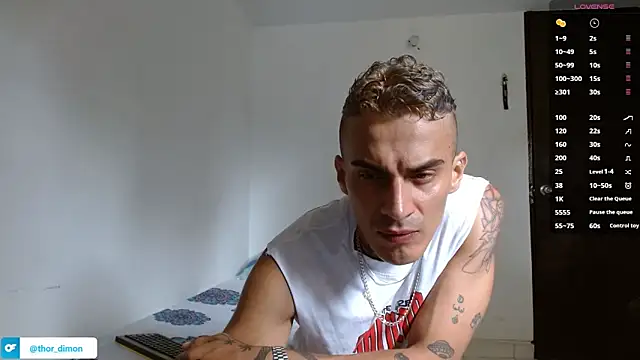 Snapshot of bray_hotboy777 chatting on May 30, 4:26 pm bray hotboy777 online show from May 30, 4:26 pm