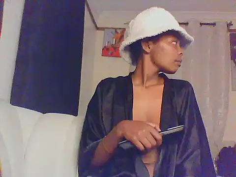 Snapshot of sweetanabella4 chatting on March 25, 5:46 am sweetanabella4 online show from March 25, 5:46 am